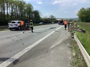 Verkehrsunfall mit eingeklemmten Personen